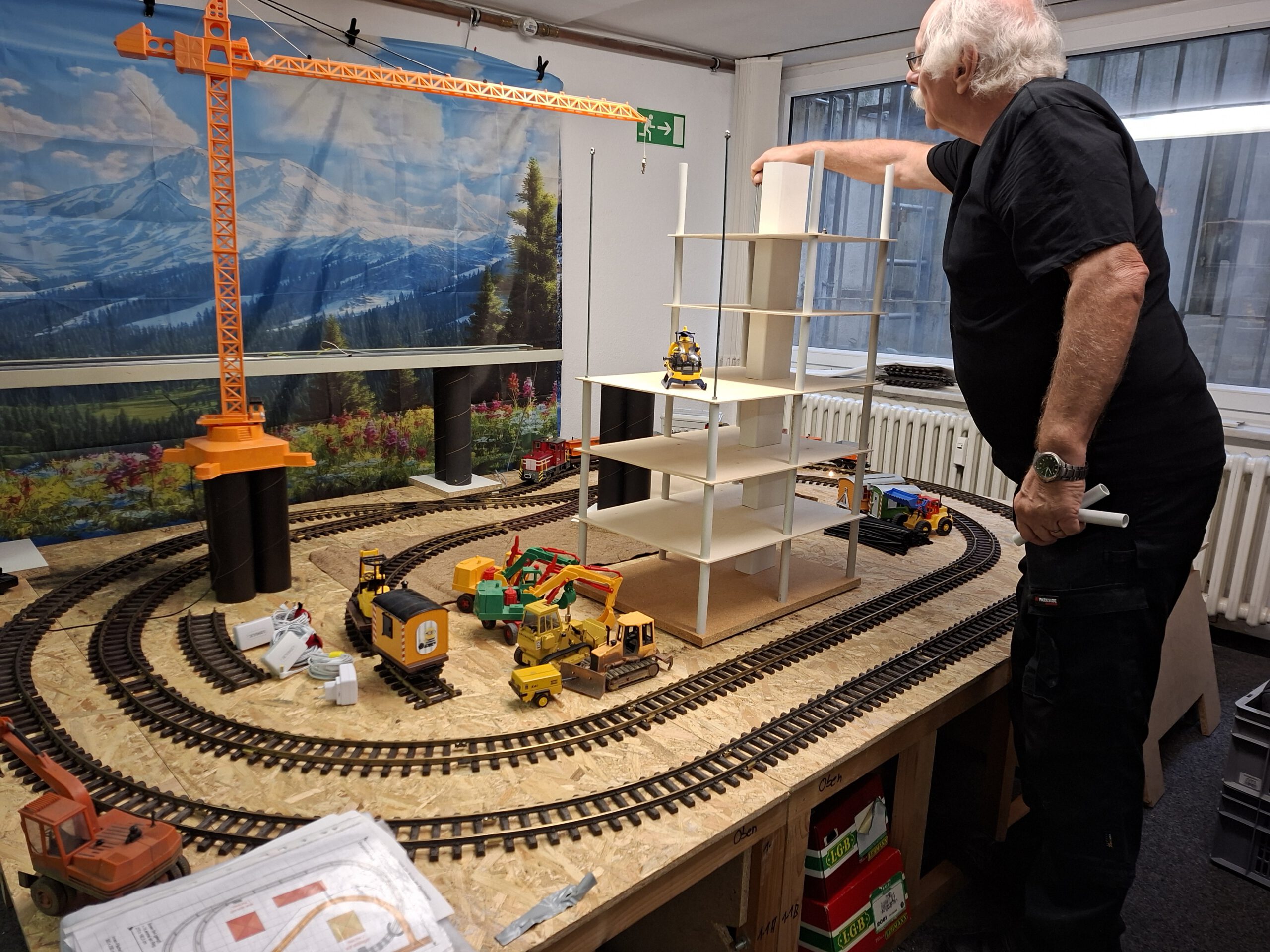 Anlage mit Baustelle für den Essener Weihnachtsmarkt in 2025. 