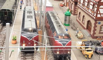 Auf unserer Anlage im Domizil: PIKO und LGB Baureihe 221.